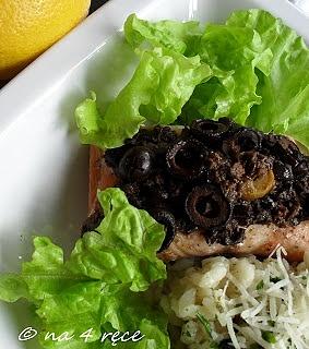 Grillowany łosoś z tapenadą i cytrynowym risotto