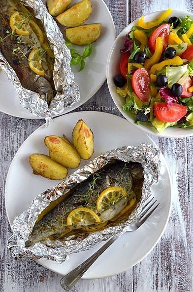 Pstrągi z bazyliowym pesto