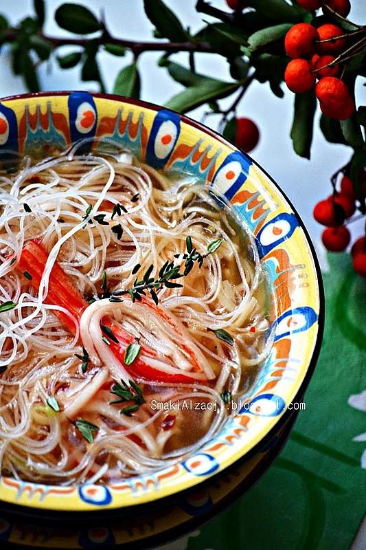 Zupa z krabów surimi na 2 porcje