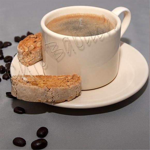 Cantucci - włoskie ciasteczka migdałowe