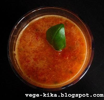 Gazpacho - chłodnik z Hiszpanii, idealny na gorące dni