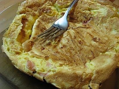 Omlet delikatny puszysty jajeczny do przewodnika po pysznym życiu