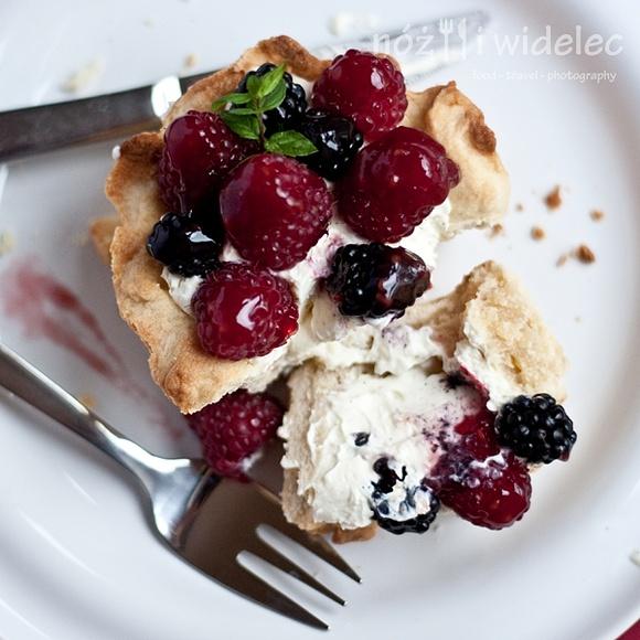 Tartaletki z owocami leśnymi i mascarpone
