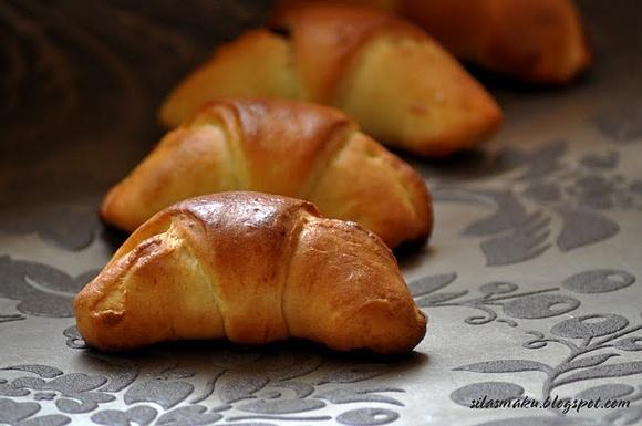 Rogaliki z marmoladą i instrukcja zawijania