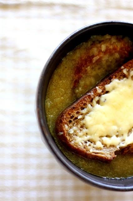 Francuska zupa cebulowa Julia Child