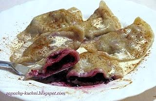 Pierogi z jagodami