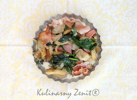 Boczniaki ze szpinakiem i szynką parmeńską