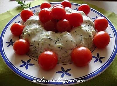 Ogórek w galaretce terrina z koperkiem