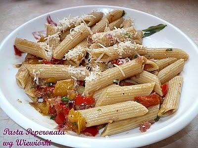 Makaron z papryką i parmezanem