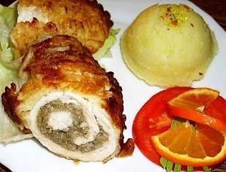 Drobiowe roladki z pieczarkami