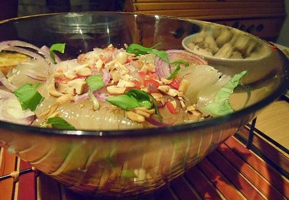 Tajska sałatka z pomelo