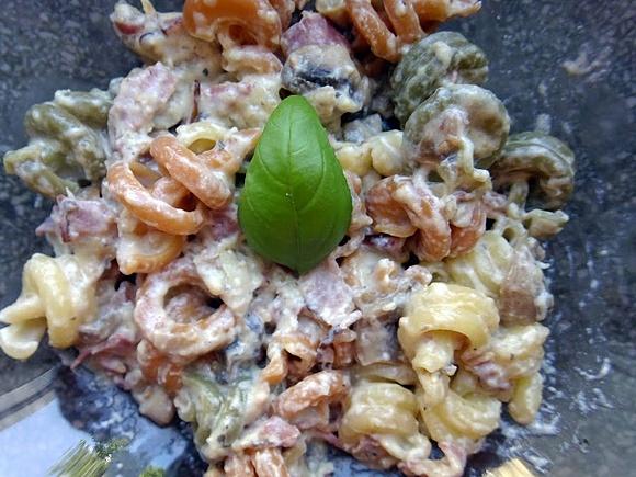 Trottole boscaiola z pieczarkami i boczkiem