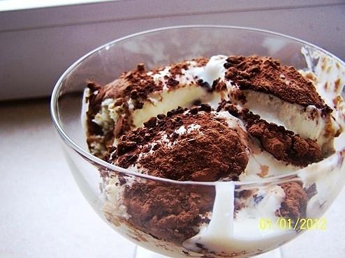 Jedwabiste tiramisu w pucharkach