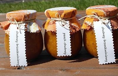 Brzoskwiniowy chutney - przepis na słodki sos indyjskiego stylu