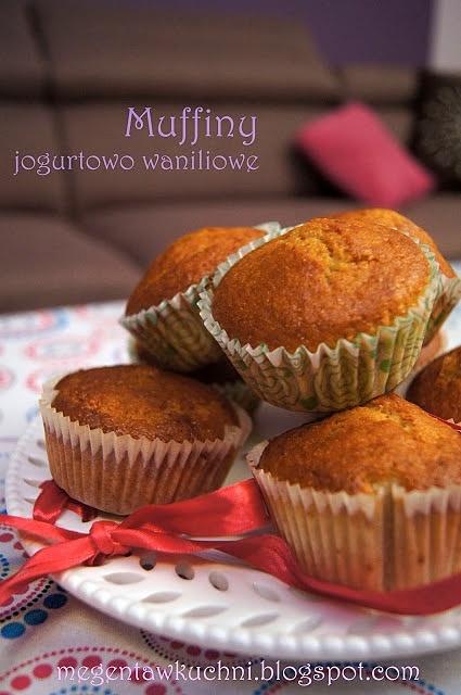 Muffiny jogurtowe z mąki orkiszowej