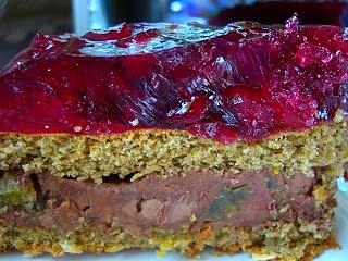 Tort z chleba razowego