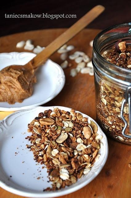 Granola z masłem orzechowym