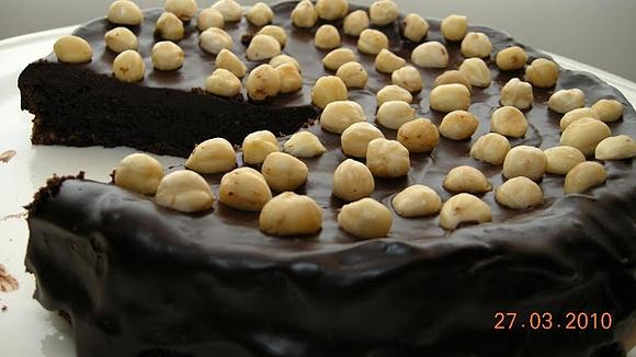 Torta alla gianduia - czekoladowe ciasto bez mąki z nutellą i gorzką czekoladą