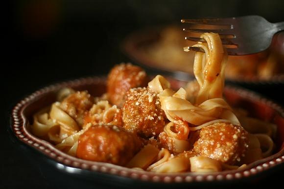 Makaron jako comfort food - szybki i smaczny sposób na obiad