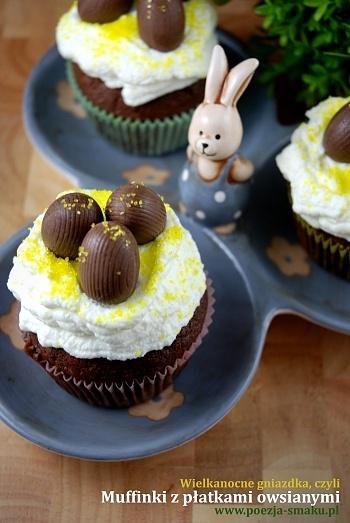 Muffinki z płatkami owsianymi na Wielkanoc, domowe ciasto dla początkujących