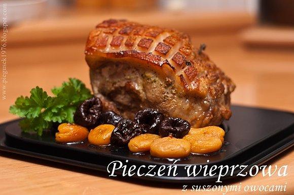 Pieczeń wieprzowa z suszonymi owocami