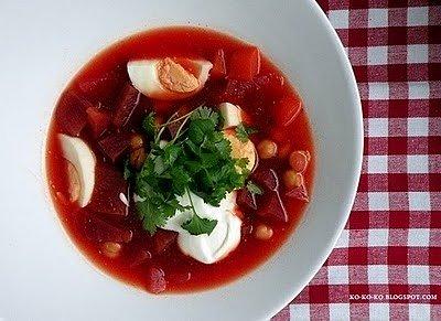 Libańska zupa z buraków i ciecierzycy