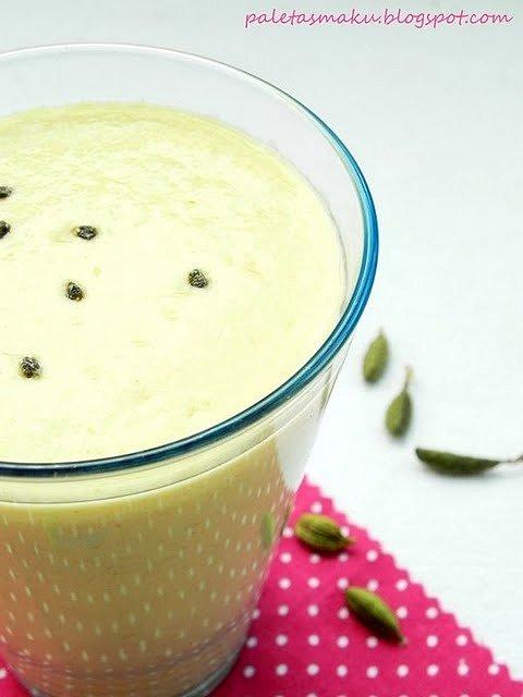 Mango lassi