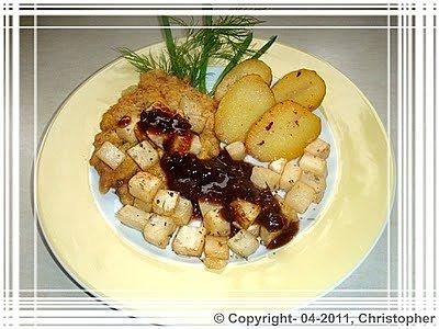 Filet z kurczaka w cieście ziołowym i selerem