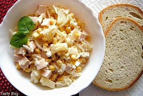Sałatka hawajska
