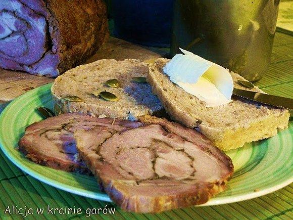 Rolowana pieczeń z karkówki