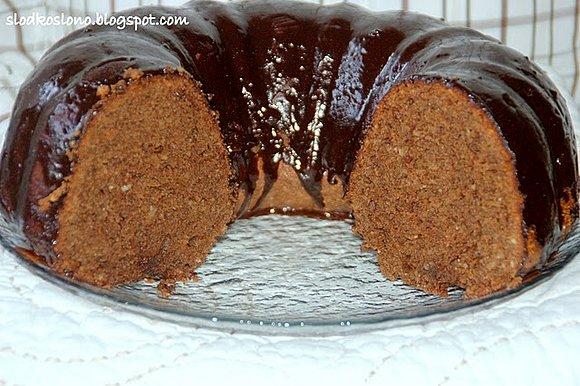 Babka migdałowo-czekoladowa