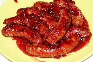 Biała kiełbasa w żurawinie