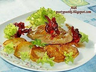 Sztuka mięsa w sosie z hibiskusa i sago
