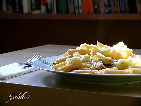 Viva la pasta z kalafiorem i cukinią
