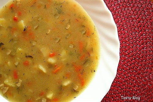Zupa ziemniaczana na zasmażce ze skwarkami