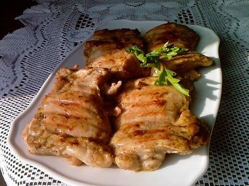Grillowany kurczak w pomidorowej marynacie