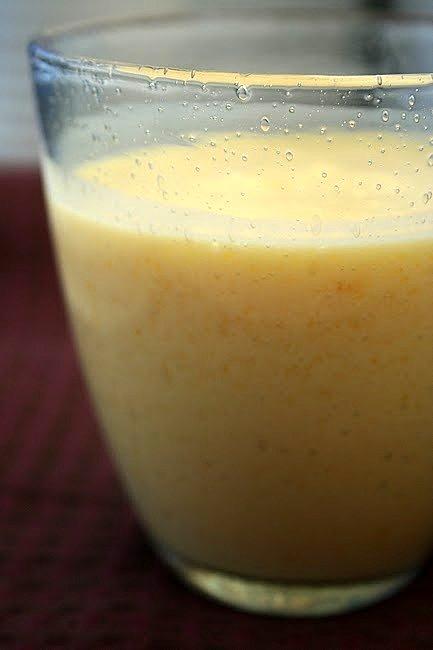 Lassi z mango i kardamonu