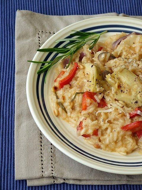 Risotto z karczochami, czerwoną cebulą i rozmarynem