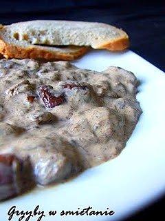 Grzyby w śmietanie