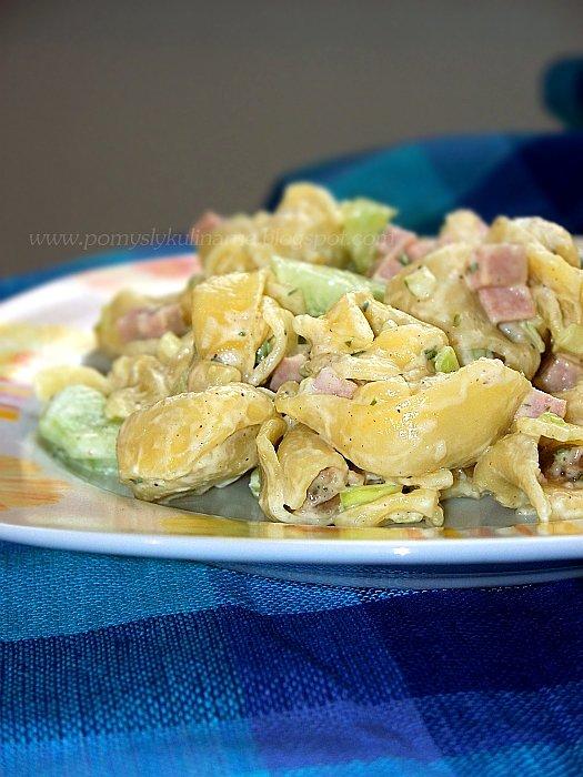 Sałatka z makaronem tortellini