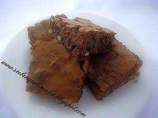 Czekoladowe brownie z orzechami