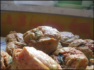 Muffinki curry z szynką i szczawiem
