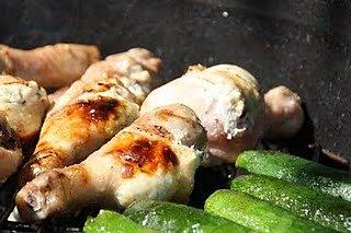 Grillowane nóżki nadziewane ricottą z ziołami