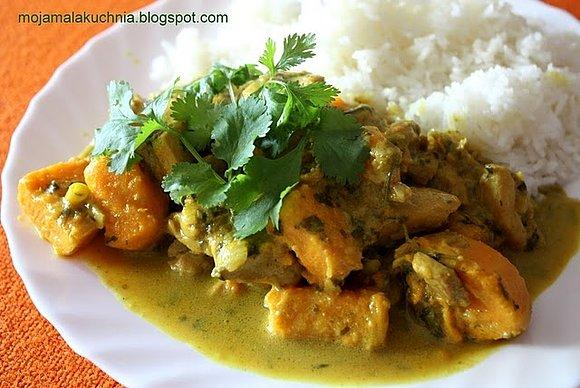 Curry z kurczakiem i słodkimi ziemniakami