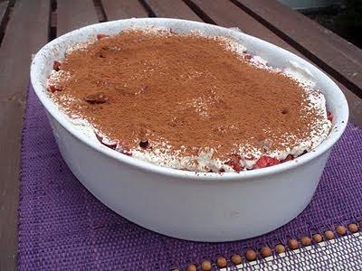 Malinowe tiramisu bez jajek