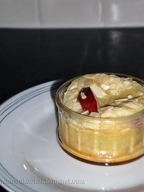 Clafoutis z nektarynkami