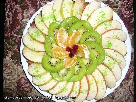 Manna cake z jajkami i jogurtem