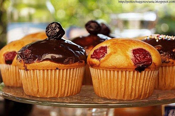 Muffiny z wiśniami