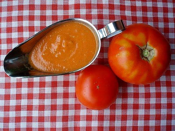 Sos pomidorowy ze świeżych pomidorów