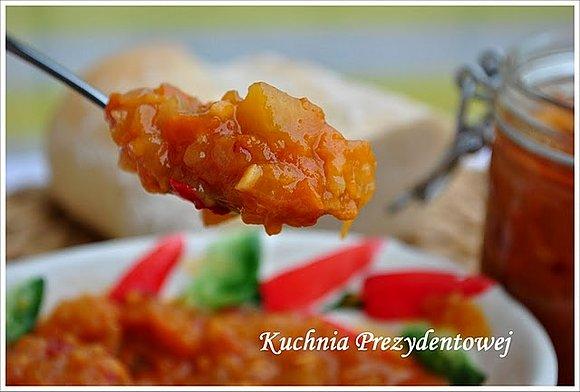 Pikantny chutney morelowy